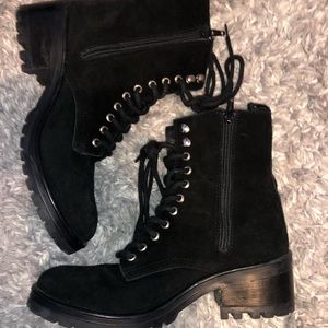 Black Steve Madden combat boots